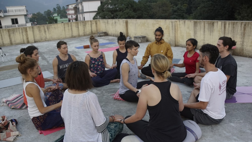 group meditation session akshi yogashala